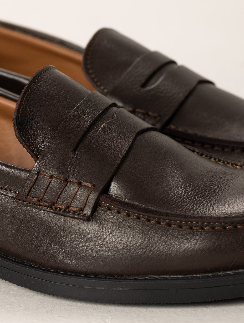 Mocasines de piel marrones