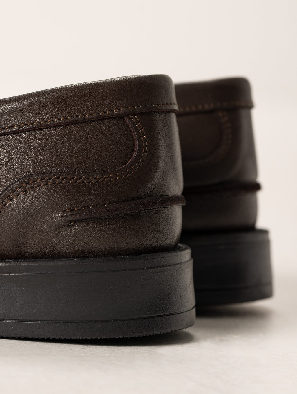Mocasines de piel marrones