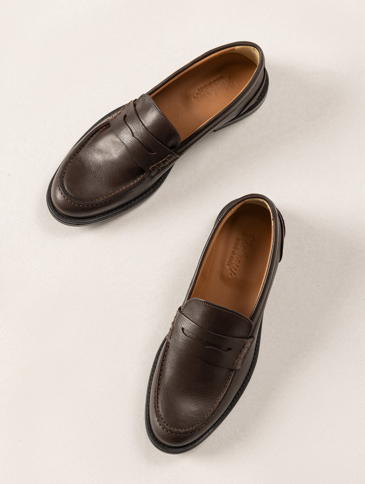 Mocasines de piel marrones