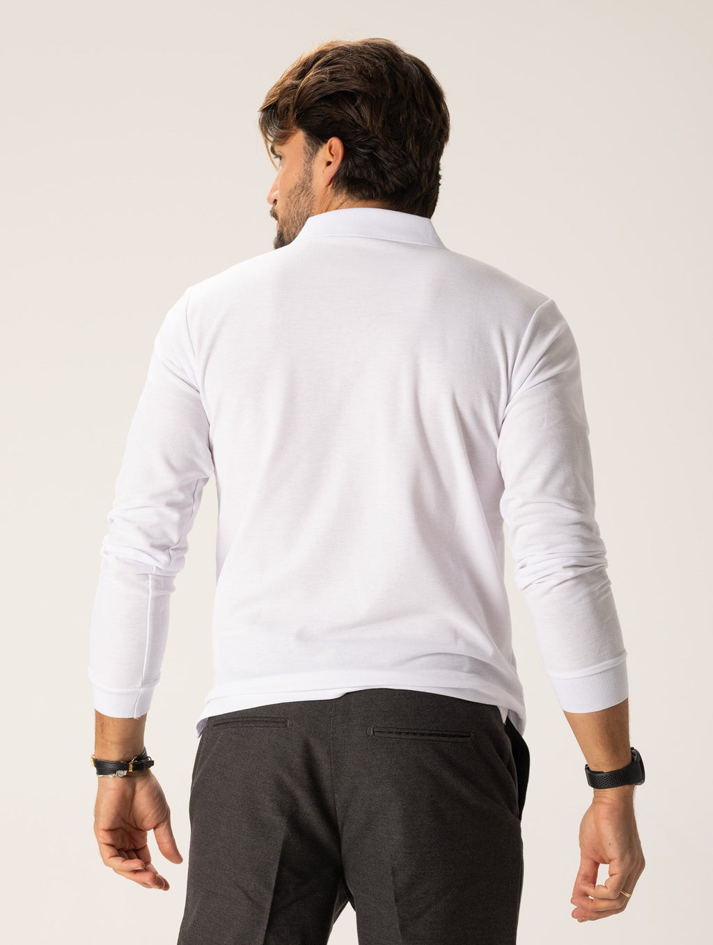 Sudadera con cuello color blanco