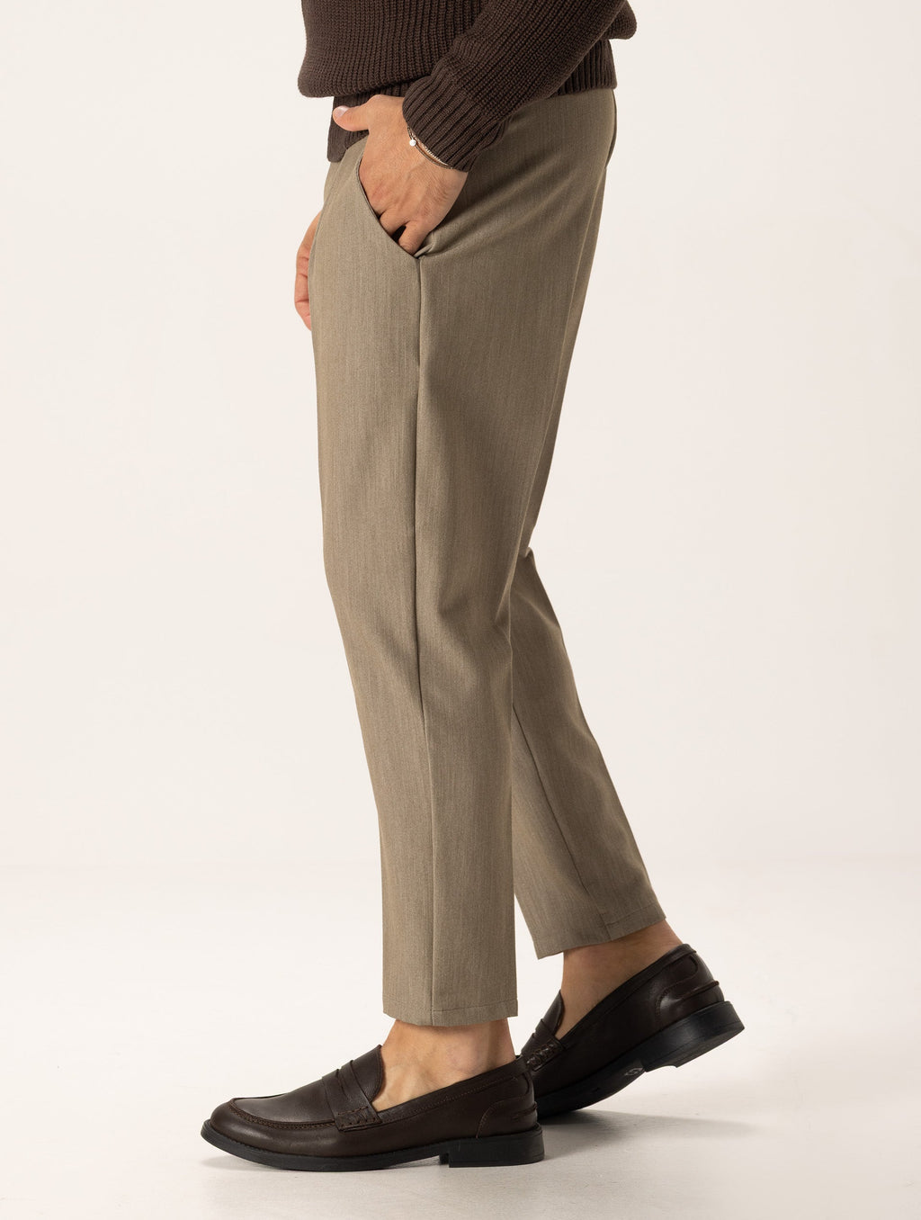Pantalones formales color beige