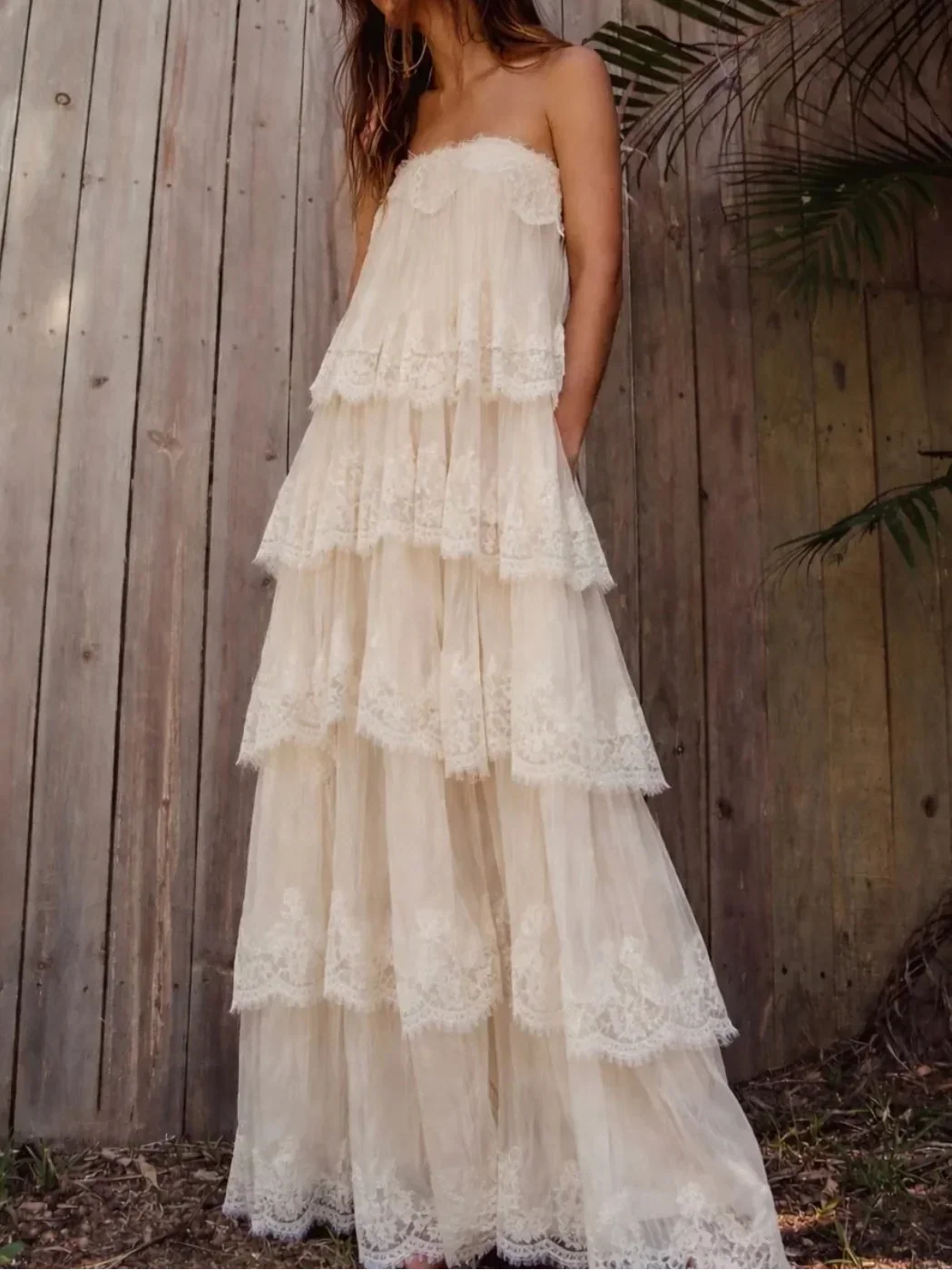 Vestido Largo de espalda descubierta color crema
