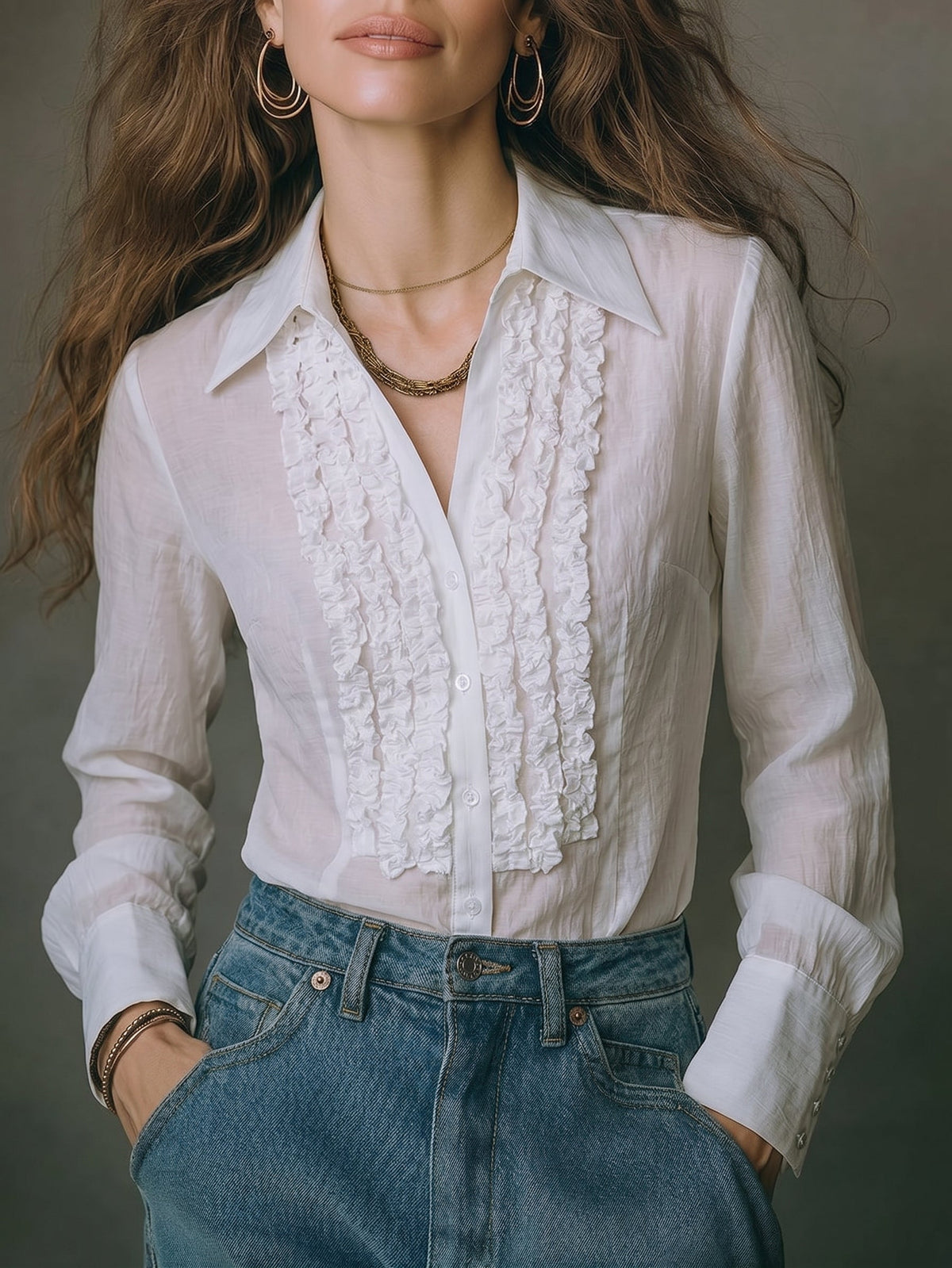 Blusa blanca con volantes